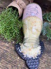 Load image into Gallery viewer, Vanilla & Oatmeal Foaming Bath Salts