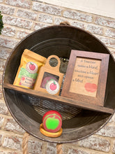 Load image into Gallery viewer, Fresh Apple Foaming Bath Crumble