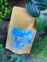 Load image into Gallery viewer, Planet Earth Foaming Bath Crumble