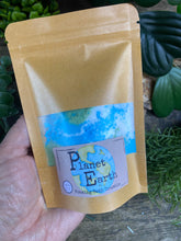 Load image into Gallery viewer, Planet Earth Foaming Bath Crumble