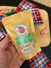 Load image into Gallery viewer, Fresh Apple Foaming Bath Crumble