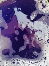 Load image into Gallery viewer, Mermaid Lagoon Foaming Bath Crumble