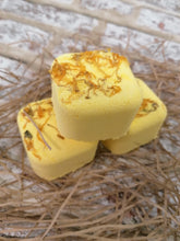 Load image into Gallery viewer, Shower Steamer - Spearmint, Lemon & Eucalyptus