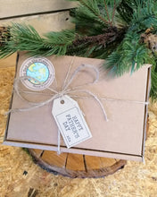 Load image into Gallery viewer, Wooden Safety Razor Gift Set