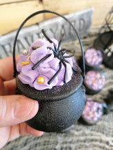 Load image into Gallery viewer, Hocus Pocus Foaming Bath Potion
