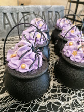 Load image into Gallery viewer, Hocus Pocus Foaming Bath Potion