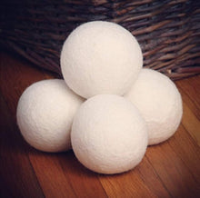 Load image into Gallery viewer, Felted Tumble Dryer Balls