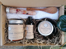 Load image into Gallery viewer, Natural Skincare - Clay Face Mask - Plastic Free Beauty Pamper Gift Set