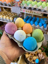 Load image into Gallery viewer, Box of 6 Egg Bath Bomb