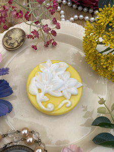 Penelope Handmade Floral Soap - Chamomile