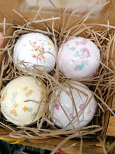 Load image into Gallery viewer, Rose Bath Bomb Gift Box (4 x Extra Large)
