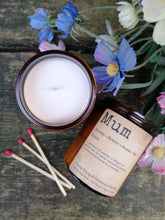 Load image into Gallery viewer, Mum - Aromatherapy Soy Wax Candle
