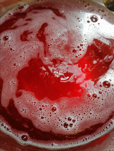 Raspberry Kiss Foaming Bath Crumble