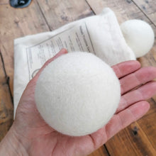 Load image into Gallery viewer, Felted Tumble Dryer Balls
